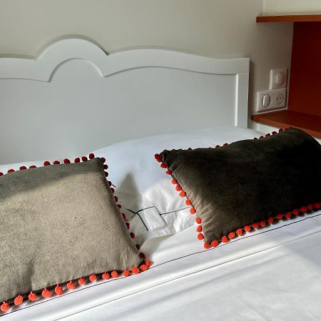 Les Petits Volets 2 Bed & Breakfast Antibes Dış mekan fotoğraf