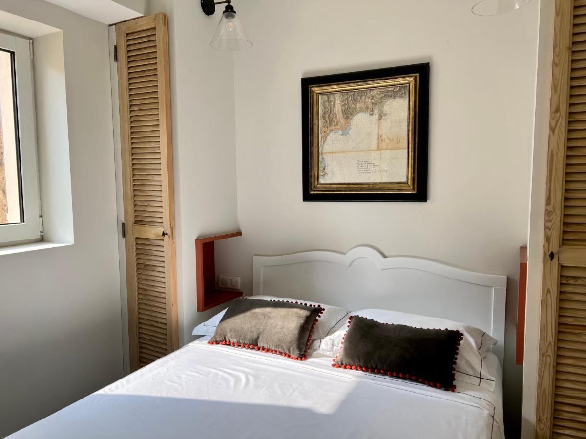 Les Petits Volets 2 Bed & Breakfast Antibes Dış mekan fotoğraf